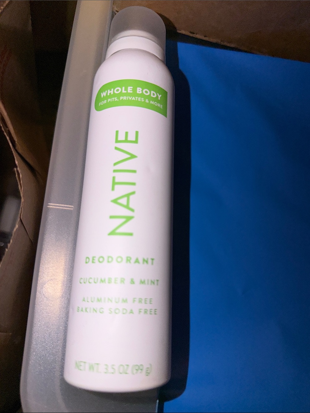 Native Deodorant Cucumber & Mint - White and Green Can